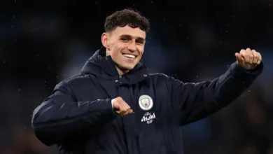 Man City Ease to Victory to Cut Gap at Top to Two Points
