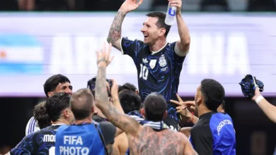 Argentina Beat England 2-1